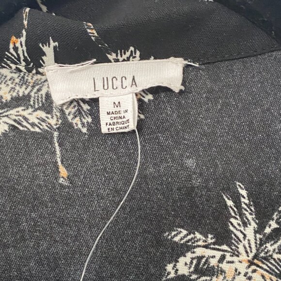NWT Lucca Crop Tie Front Top ¾ Sleeves Black White Medium Palm Tree Paradise - Picture 7 of 8
